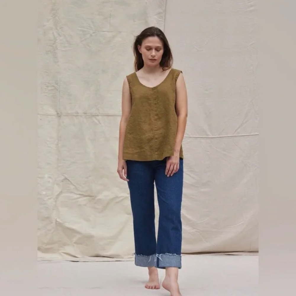 Elizabeth Suzann Miles Denim Jeans in Medium Blue with raw hems - M